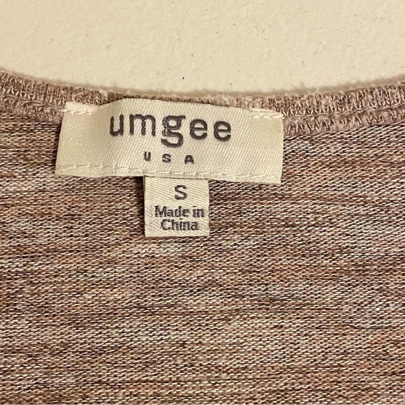 Umgee Blouse Size Small Tunic Oversized Boho Rose Gathered Front Long Sleeves - Picture 7 of 8